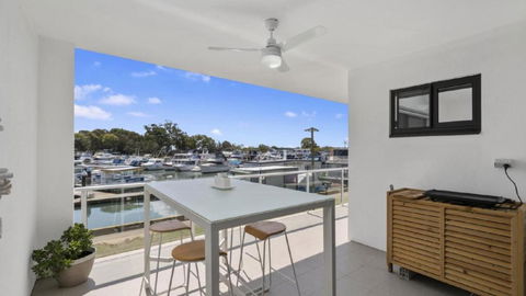 Anchors Away - Waterfront Unit - Palm Beach Accommodation 0