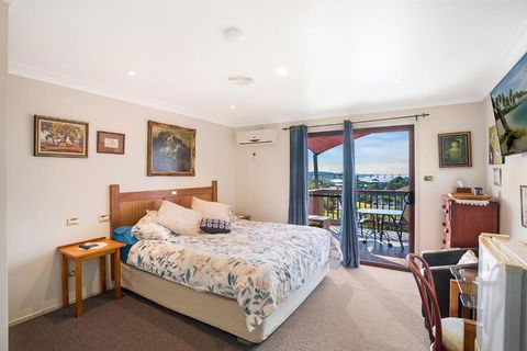 Anchors Aweigh - Adult & Guests Only - Palm Beach Accommodation 1