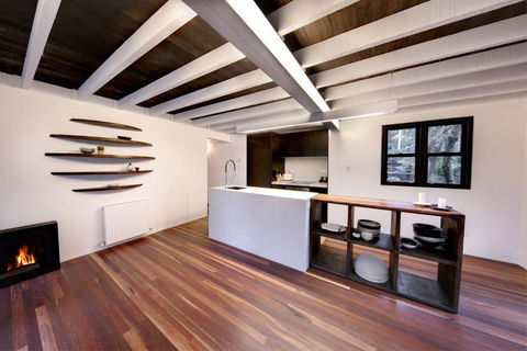 Ancient Future Style At Warby Sabi - Palm Beach Accommodation 3