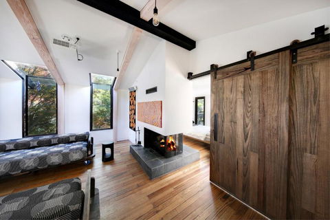 Ancient Future Style At Warby Sabi - Palm Beach Accommodation 0