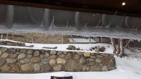 Aneeki Ski Lodge - Palm Beach Accommodation 4