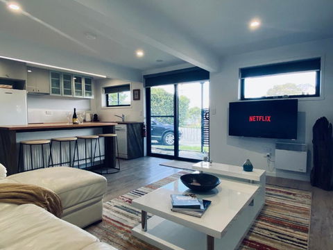 Angasi - Palm Beach Accommodation 3