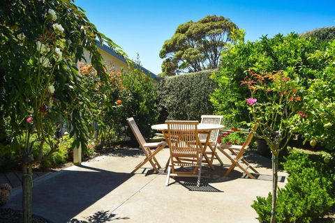 Anker - Palm Beach Accommodation 1