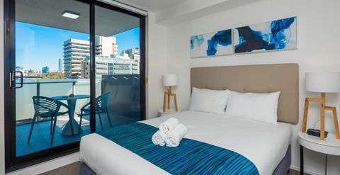 Annexe Apartments - Palm Beach Accommodation 3