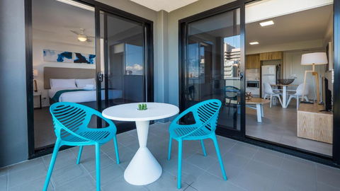 Annexe Apartments - Palm Beach Accommodation 4