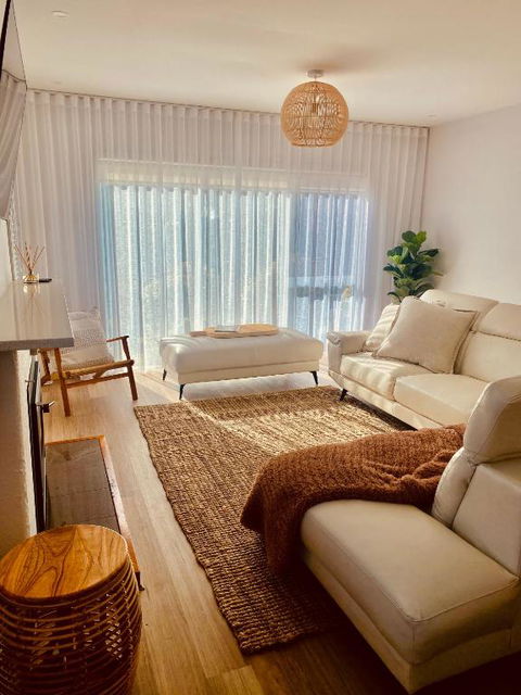 Antalya Beach House - Palm Beach Accommodation 2