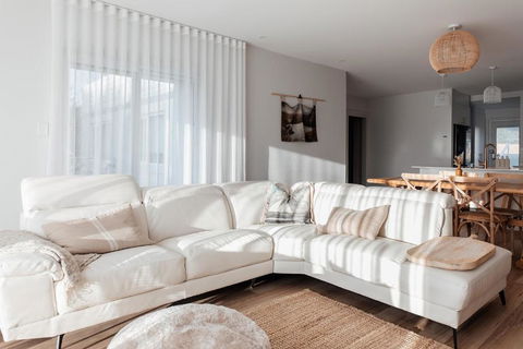 Antalya Beach House - Palm Beach Accommodation 0