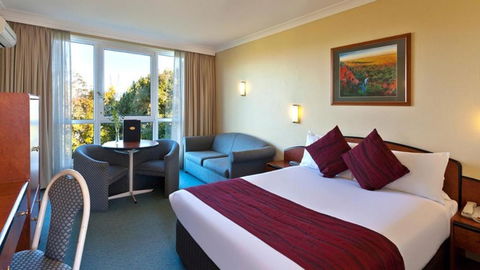 Alpine Motor Inn - Palm Beach Accommodation 3