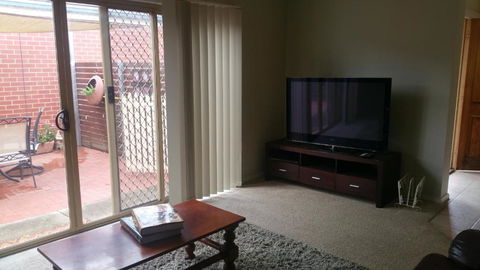 Annesley Central - Palm Beach Accommodation 2