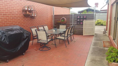 Annesley Central - Palm Beach Accommodation 4