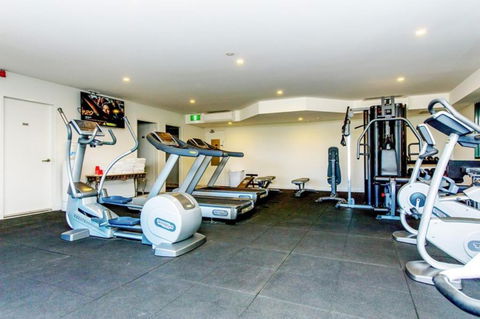 Alpha Hotel Canberra - Palm Beach Accommodation 4