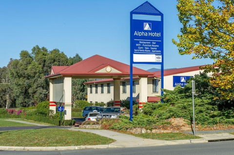 Alpha Hotel Canberra - Palm Beach Accommodation 0