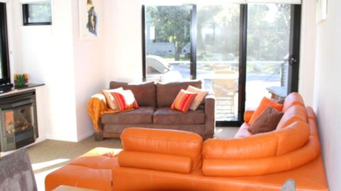 Angala 1 Lovely Woodridge 2-Bedroom Apartment - Palm Beach Accommodation 3