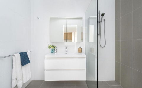 Azure 30 - Palm Beach Accommodation 3