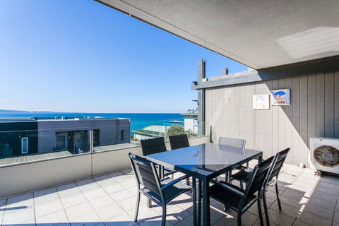 Apartment 16 Kalimna - Palm Beach Accommodation 1