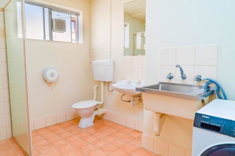 Apartment 7 - Palm Beach Accommodation 4