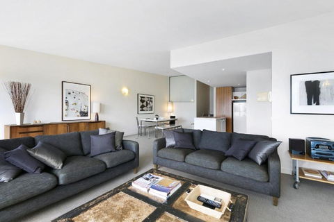 Apartment 25 Kalimna - Palm Beach Accommodation 4
