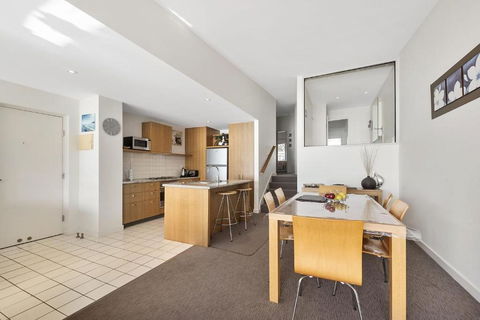 Apartment 26 Kalimna - Palm Beach Accommodation 4