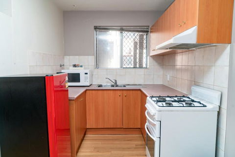 Apartment 3 Burswood - Palm Beach Accommodation 2