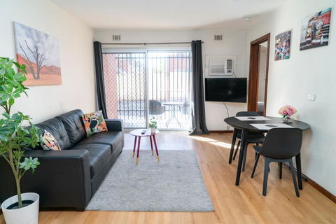 Apartment 3 Burswood - Palm Beach Accommodation 1