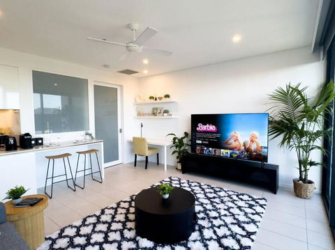 Apartment In South Brisbane - Palm Beach Accommodation 4