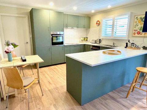 Apartment On Centenary - Palm Beach Accommodation 0