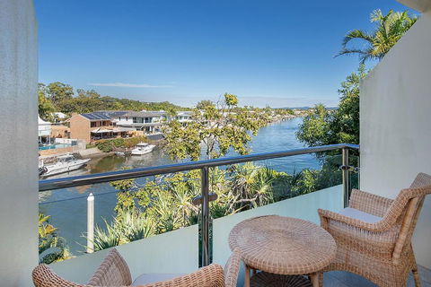 Apartments On Hastings - Palm Beach Accommodation 1