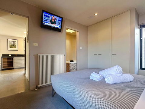 Apartment On Star Unit 2 - Palm Beach Accommodation 1