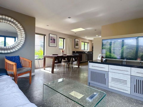 Apartment On Star Unit 2 - Palm Beach Accommodation 0
