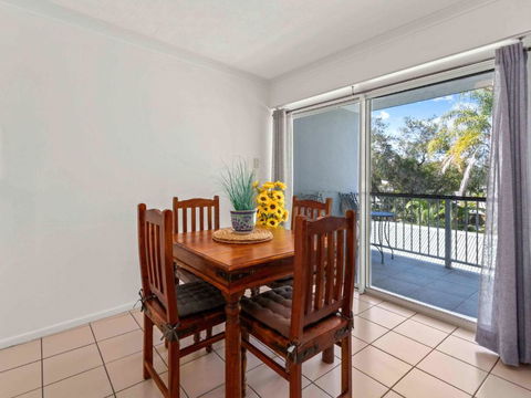 Apartment On The Esplanade - Palm Beach Accommodation 0