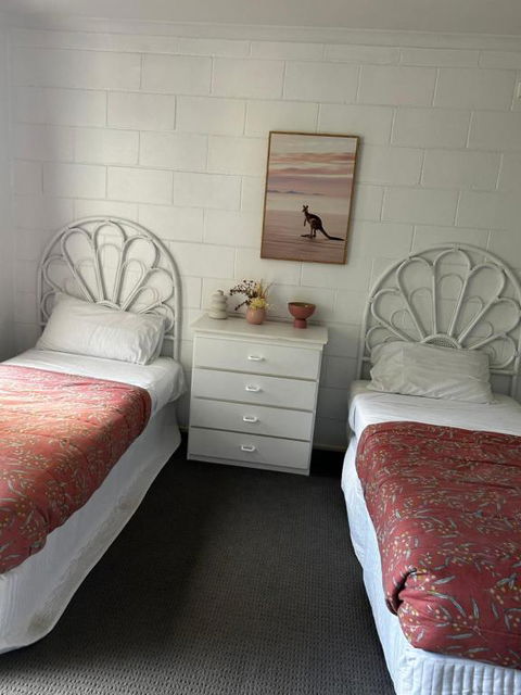 Apartments At Glen Isla - Palm Beach Accommodation 4