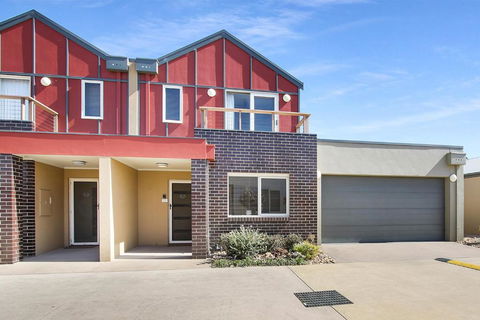 Apartments On Church - Unit 7 - Palm Beach Accommodation 0
