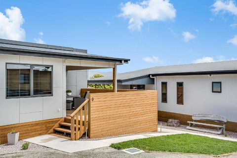 Apartments On Fraser Bicheno - Palm Beach Accommodation 0