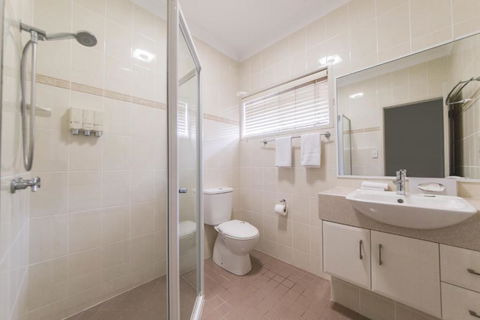 Apartments On Palmer - Palm Beach Accommodation 1