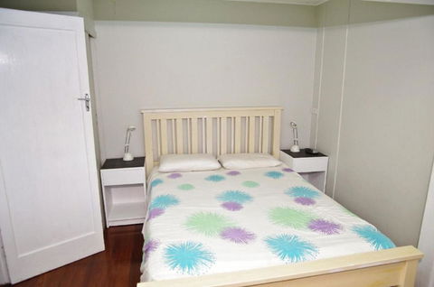 Apollo 2 9 Hodgson Street - Palm Beach Accommodation 2