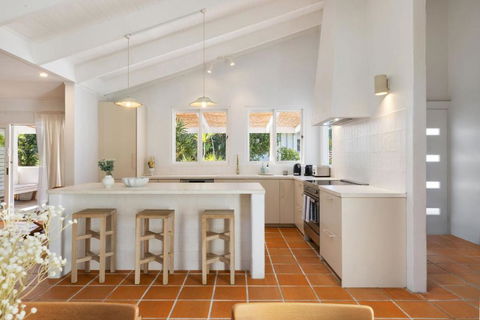 Apollo House And Studio - Palm Beach Accommodation 2