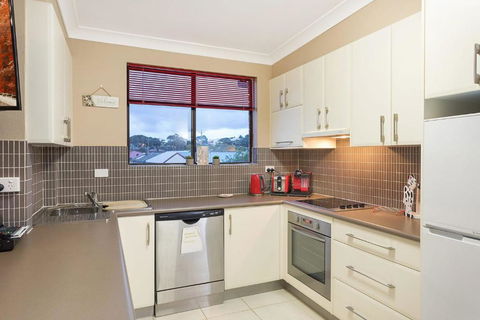 Apollo Unit 7 1st Floor - Palm Beach Accommodation 4