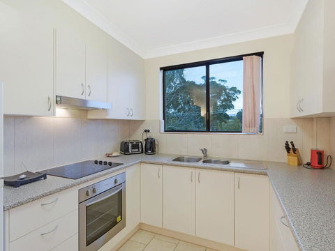 Apollo Unit 8 1st Floor - Palm Beach Accommodation 4