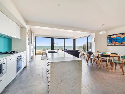 Aqua Mist Seascape - Palm Beach Accommodation 0