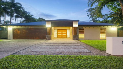 Aqua - Pecten Port Douglas - Palm Beach Accommodation 0
