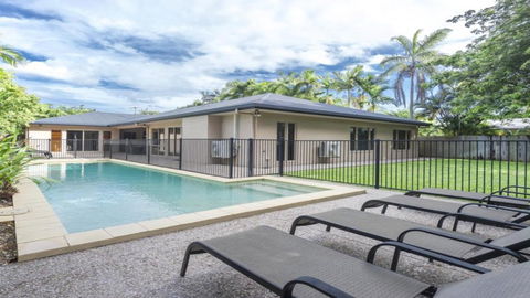 Aqua - Pecten Port Douglas - Palm Beach Accommodation 1