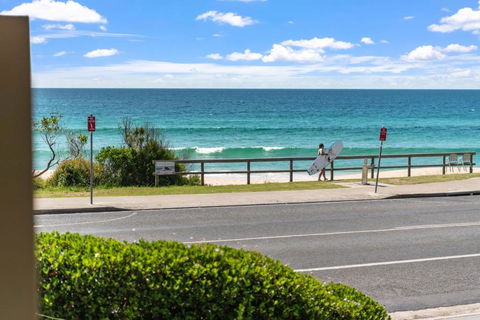 Aqua Shores Studio - Palm Beach Accommodation 2