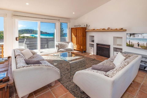 Aqua View - Palm Beach Accommodation 3