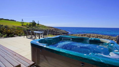 Aqua - Palm Beach Accommodation 1