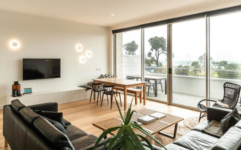 Aquabelle Apartments - Palm Beach Accommodation 2
