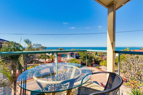 Aqualuna Beach Resort - Palm Beach Accommodation 3