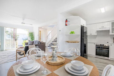 Aquamarine - Palm Beach Accommodation 0