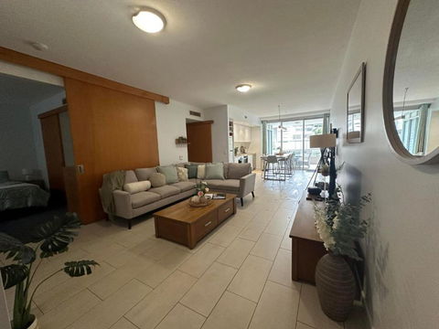 Aquatic Dreaming At 1 Bright Point - Palm Beach Accommodation 3