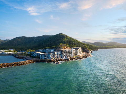 Aquatic Dreaming At 1 Bright Point - Palm Beach Accommodation 1