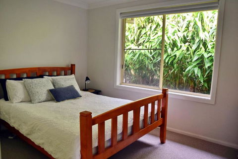 Arakoon Heights - Palm Beach Accommodation 2